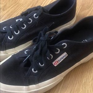 Superga Sneakers